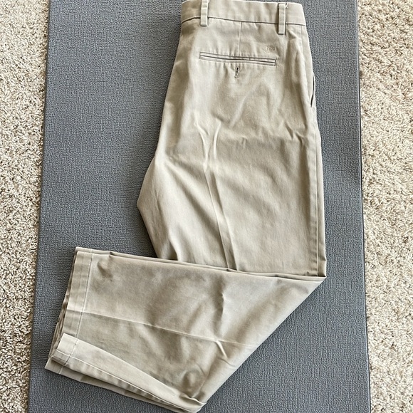 Dockers Sisnature Classic Khakis - Picture 7 of 7